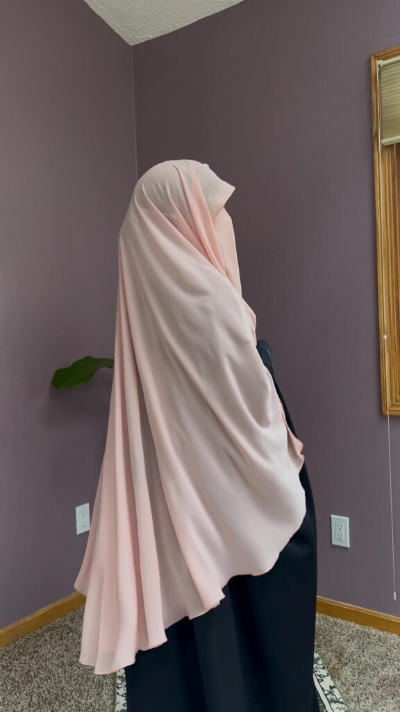 Essential Modest Wear Every Woman Should Have in Her Wardrobe